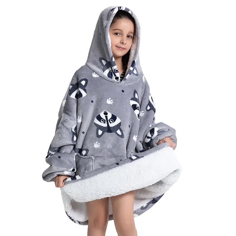 

1pcs Thickened outdoor pajamas lazy TV blankets children's flannel lamb cashmere home clothes