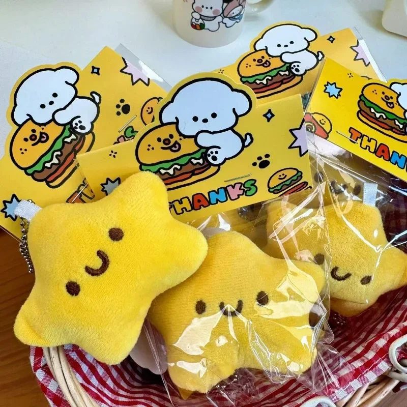 1/50pcs 귀여운 별 플러시 장난감 키 체인 솜털 부드러운 배낭 가방 펜던트 실용적인 미니 노란색 키 체인 매력 키 체인 선물