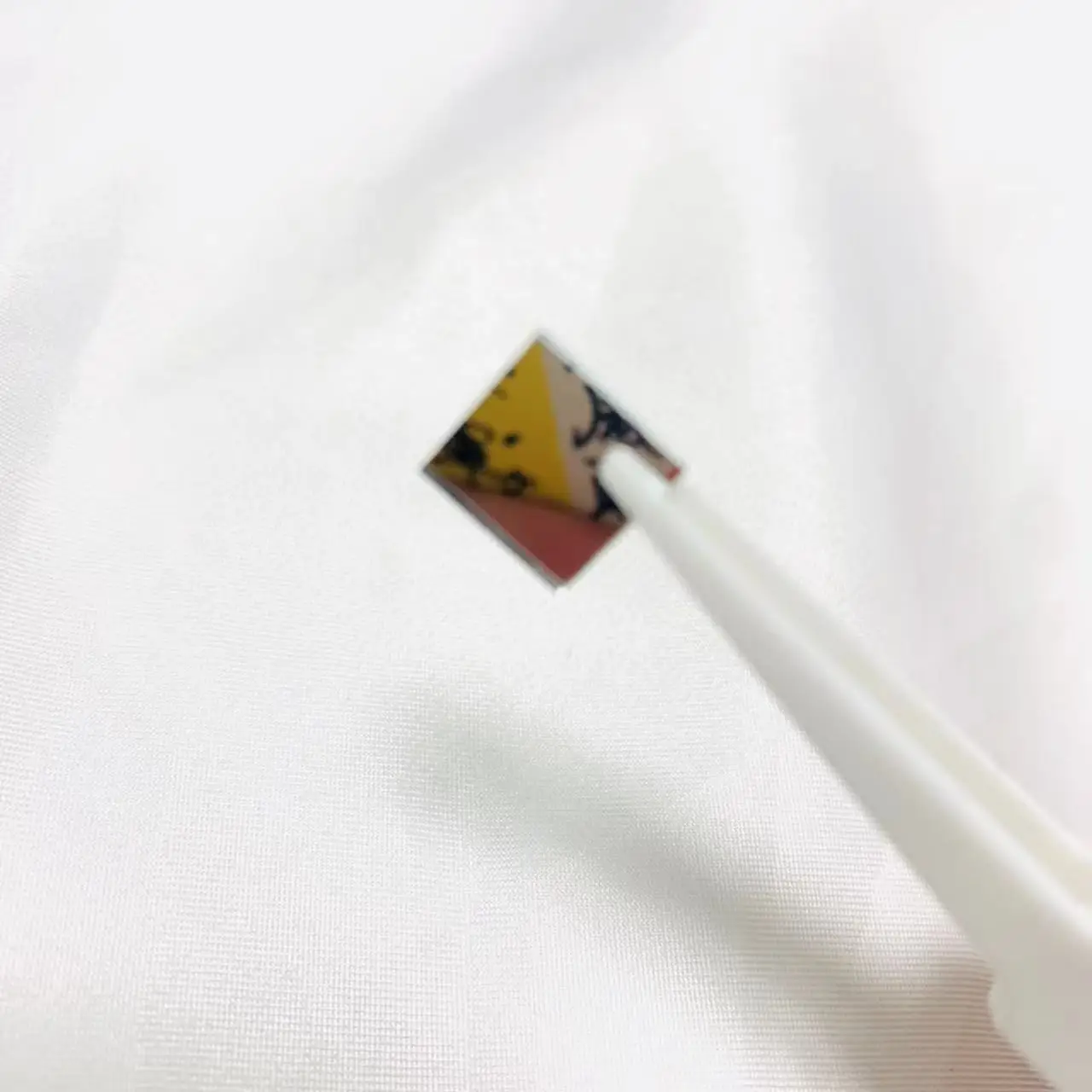 각 유형 3개 크기 16.95x16.95x1mm 725nm 및 950nm IR 협대역 통과 필터 유리