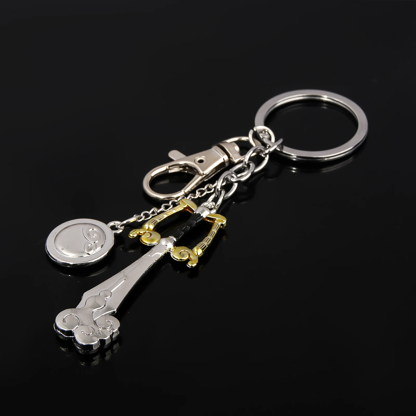 アクセサリー SORA Game Kingdom Hearts Sora Key Keychain Forgotten Blade Metal Golden