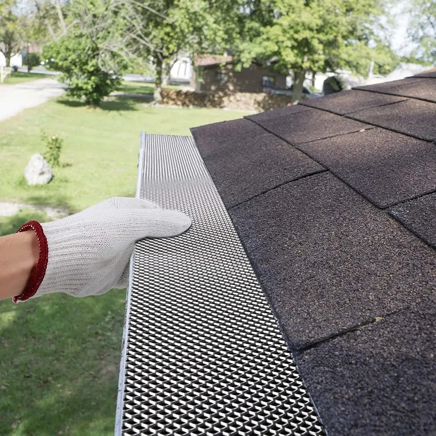 2/1pcs Aluminum Gutter Guard, DIY Gutter Cover for Leaves, Twigs, Branches 6 Inch x 20 Feet, Metal Mesh Guards Leaf Protector