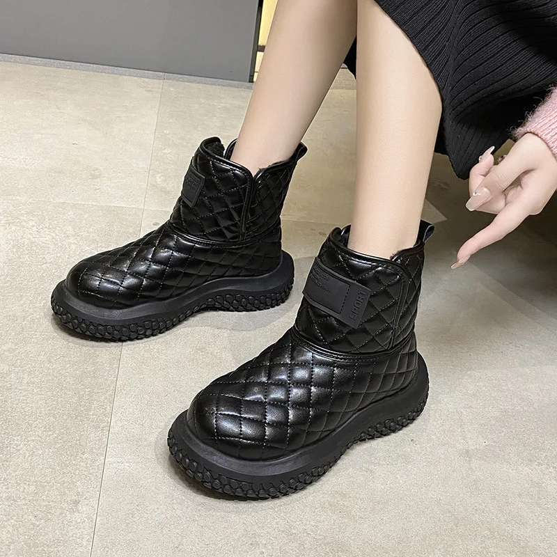 

Winter New Women's Cotton Shoes Fashion Versatile Anti Slip Comfortable Warm Short Boots Outdoor Plush Snow Casual Shoes Travel