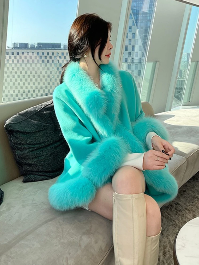 Autumn and Winter New Ethnic Style Woolen Lady Cloak Young Girls Fur Coat High-End Thick Warm Luxury Plush Furry Jacket Casacas