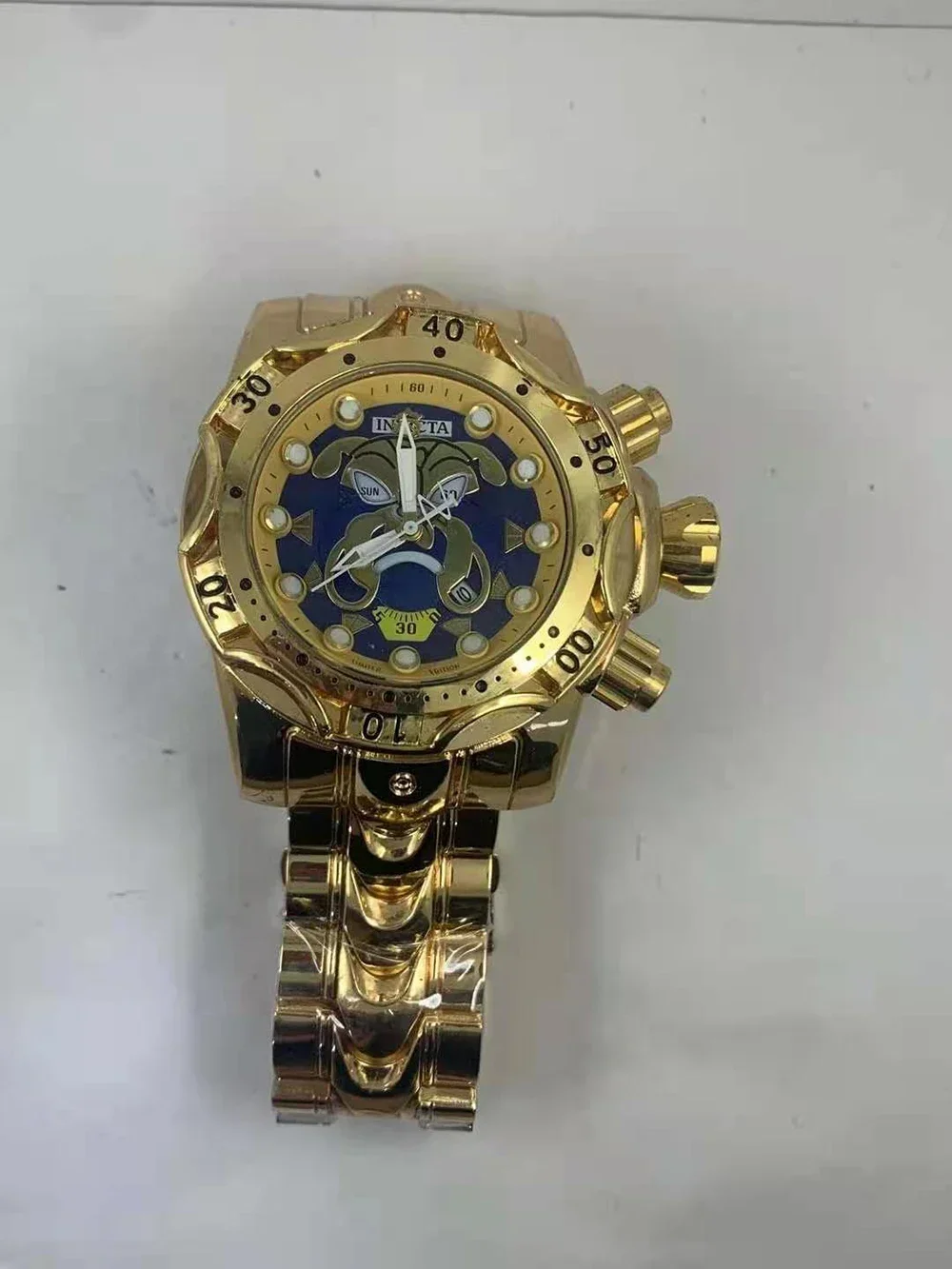 wa Fashionable large dial, dog surface, men's waterproof calendar, quartz watch, watch alloy strap