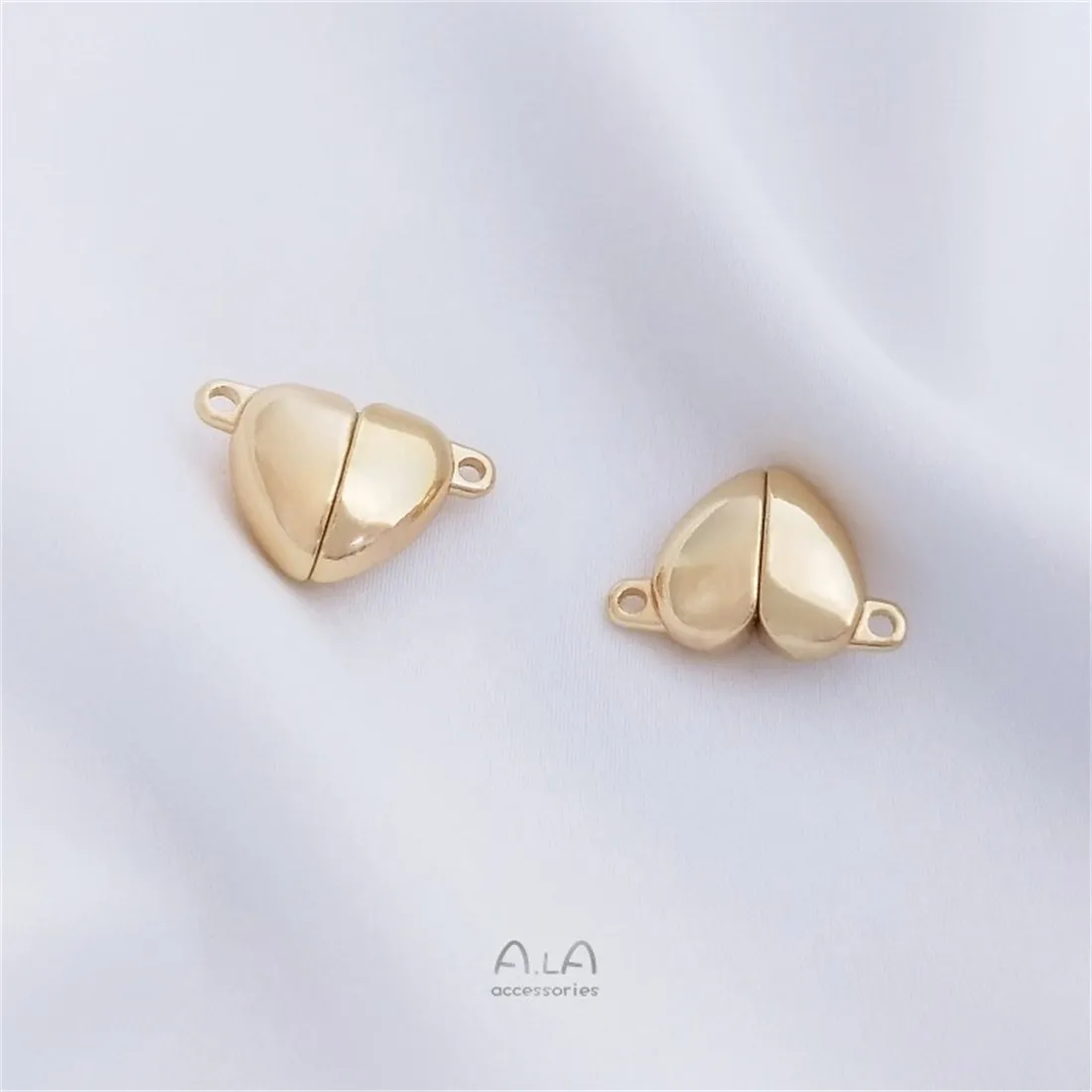 Рисунок 4 - Магнитная пряжка 14 карат золото