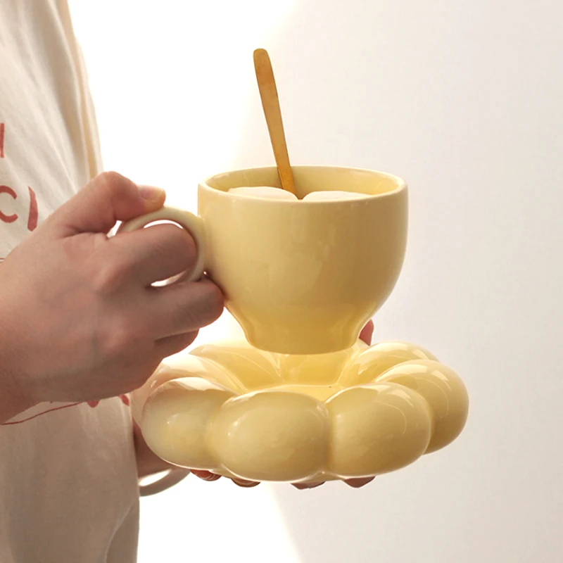 https://ae01.alicdn.com/kf/S8955710419c5481fbc37ef44b4bc69eaN/Ceramic-Cloud-Mug-Creative-Cute-Cup-with-Sunflower-Coaster-Coffee-Mug-with-Set-for-Office-Home.jpg