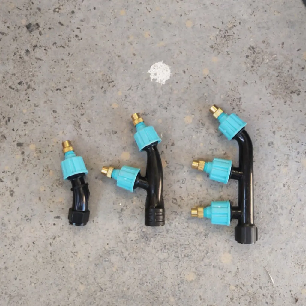 

Agricultural Copper Atomizing Sprayer Nozzle Single/Double/Three Nozzle Head Garden Lawn Irrigation Pesticide Spraying Sprinkler