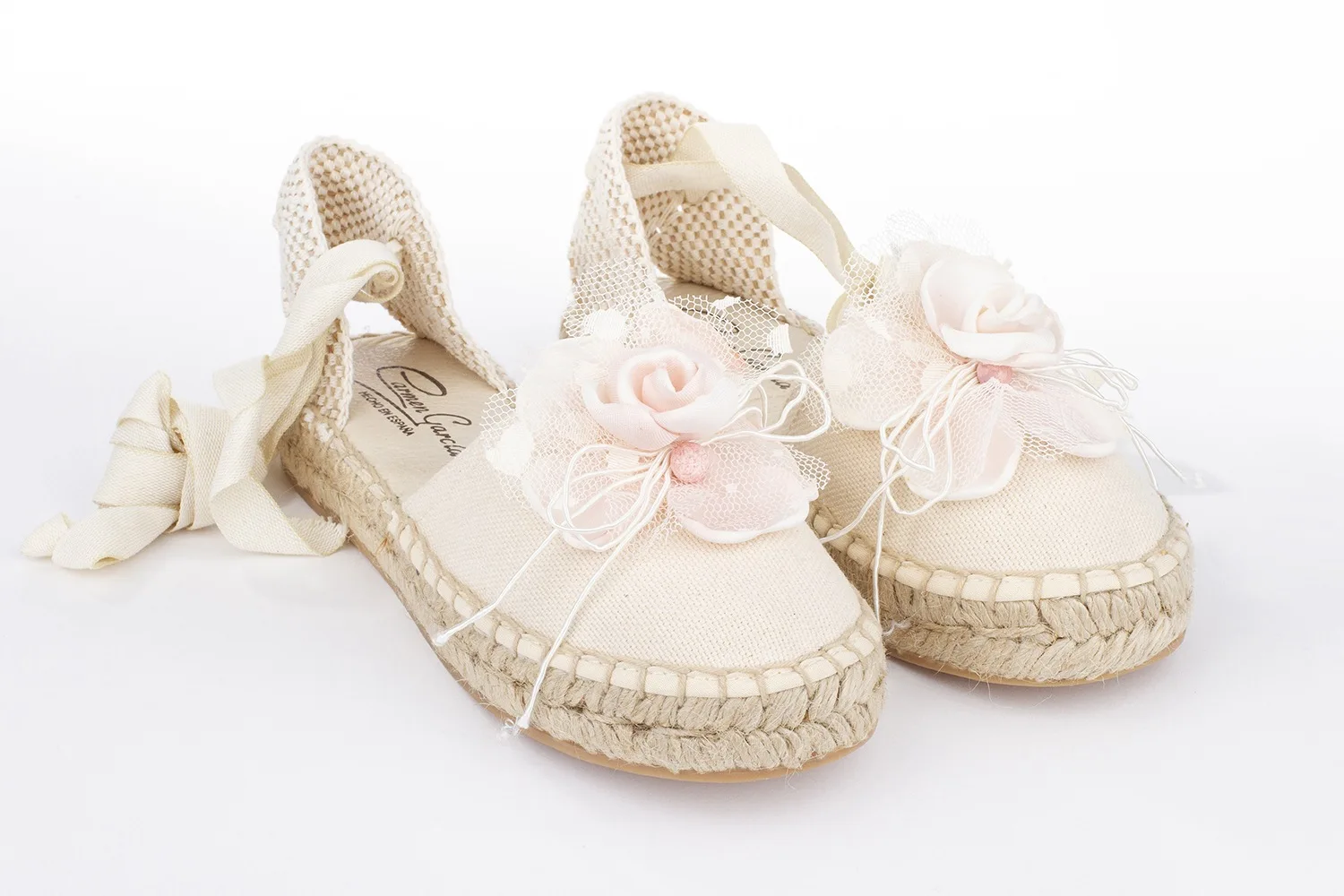 Zapatos Comunión Niñas, marca Carmen García, de Esparto para Niña Detalle Flor y lazos, verano, Zapato Niña de las Flores para Boda, Alpargatas Comunión, Esparto Niña Cintas Pierna, Hecho en