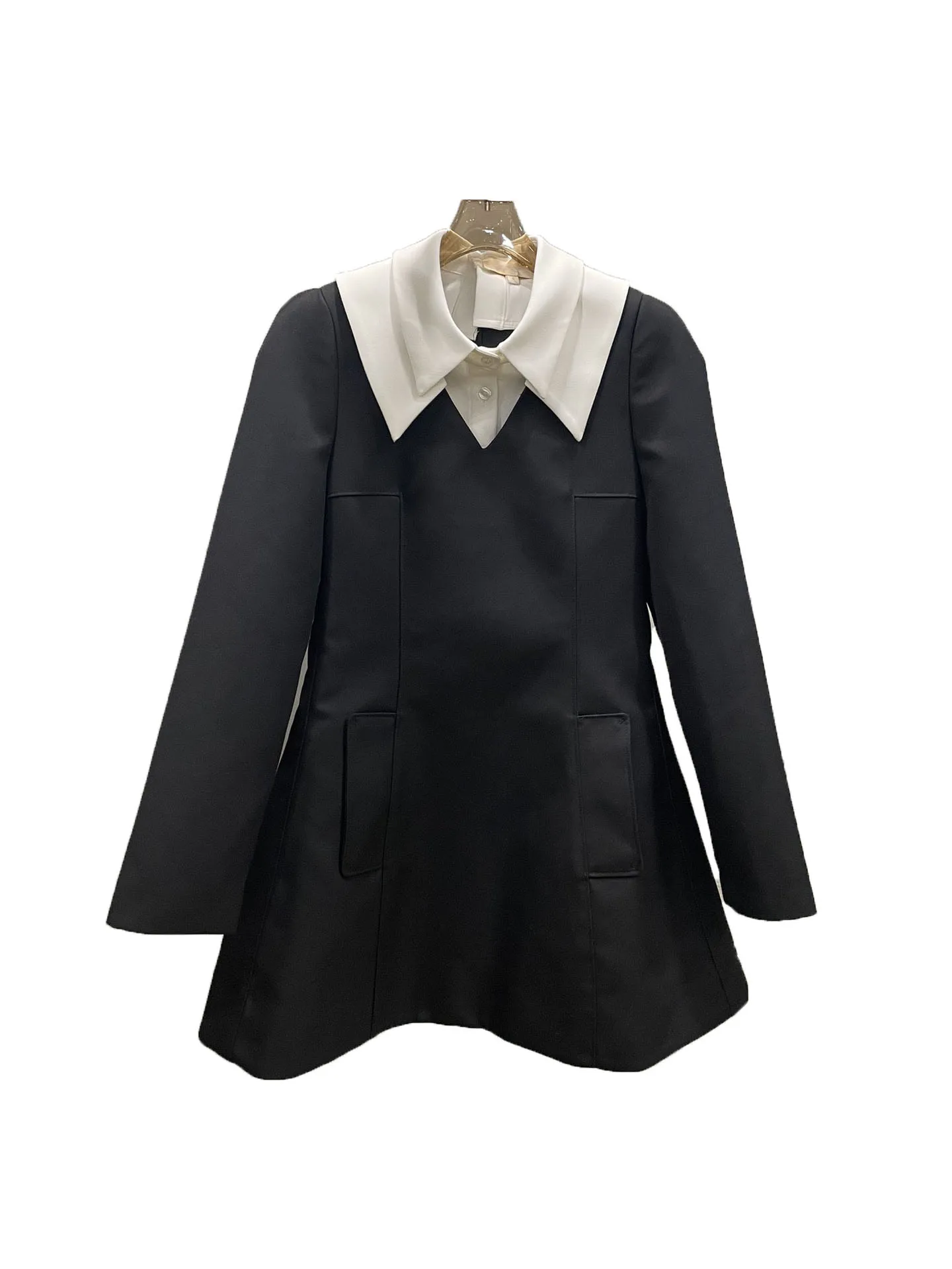 

Double-layer collar dress waist thin black and white color collision design casual fashion 2024 summer new 1011