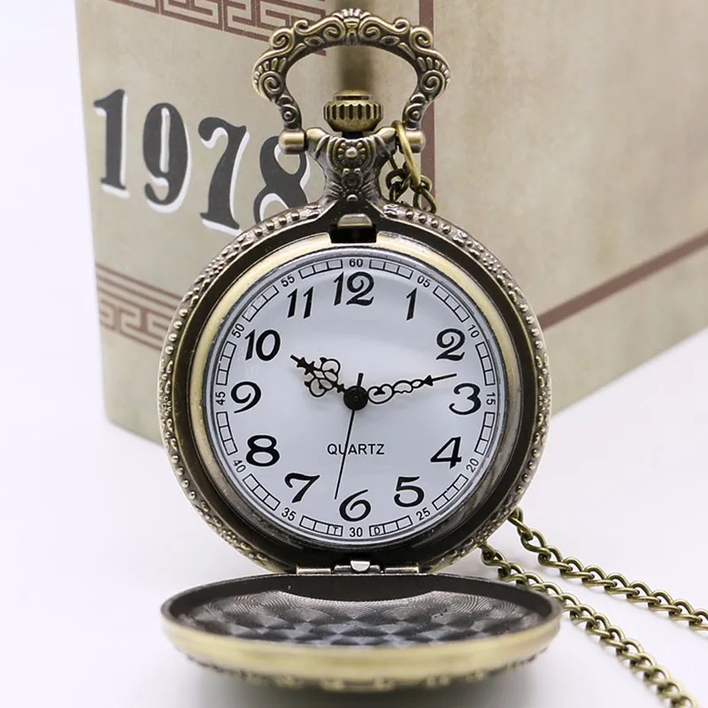 Vintage Bronze Cartoon Theme Pattern Quartz Pocket Watches Men Kids Fans Souvenir Students Gifts Necklace Chain Relogio Saati