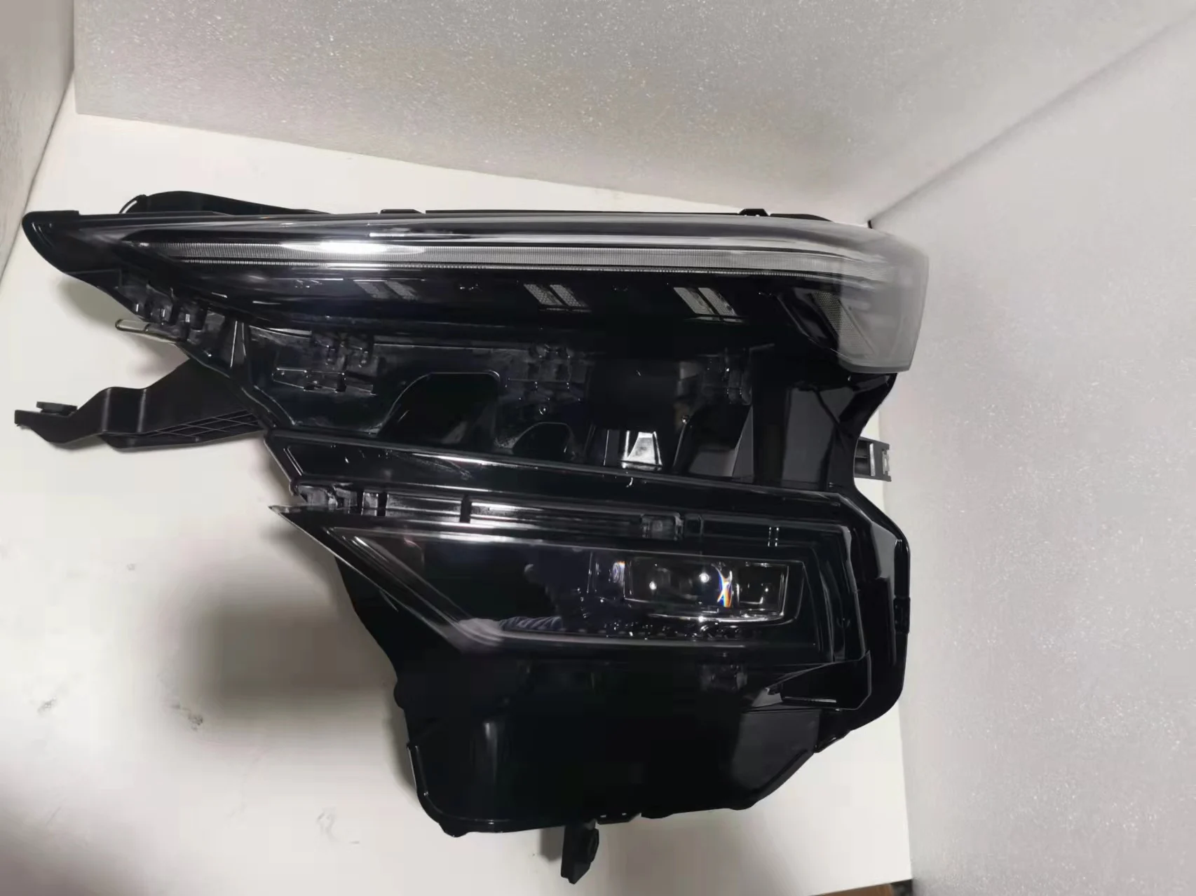 

Suitable for MG 6pro headlight assembly MG 6 PRO headlamp 21-23