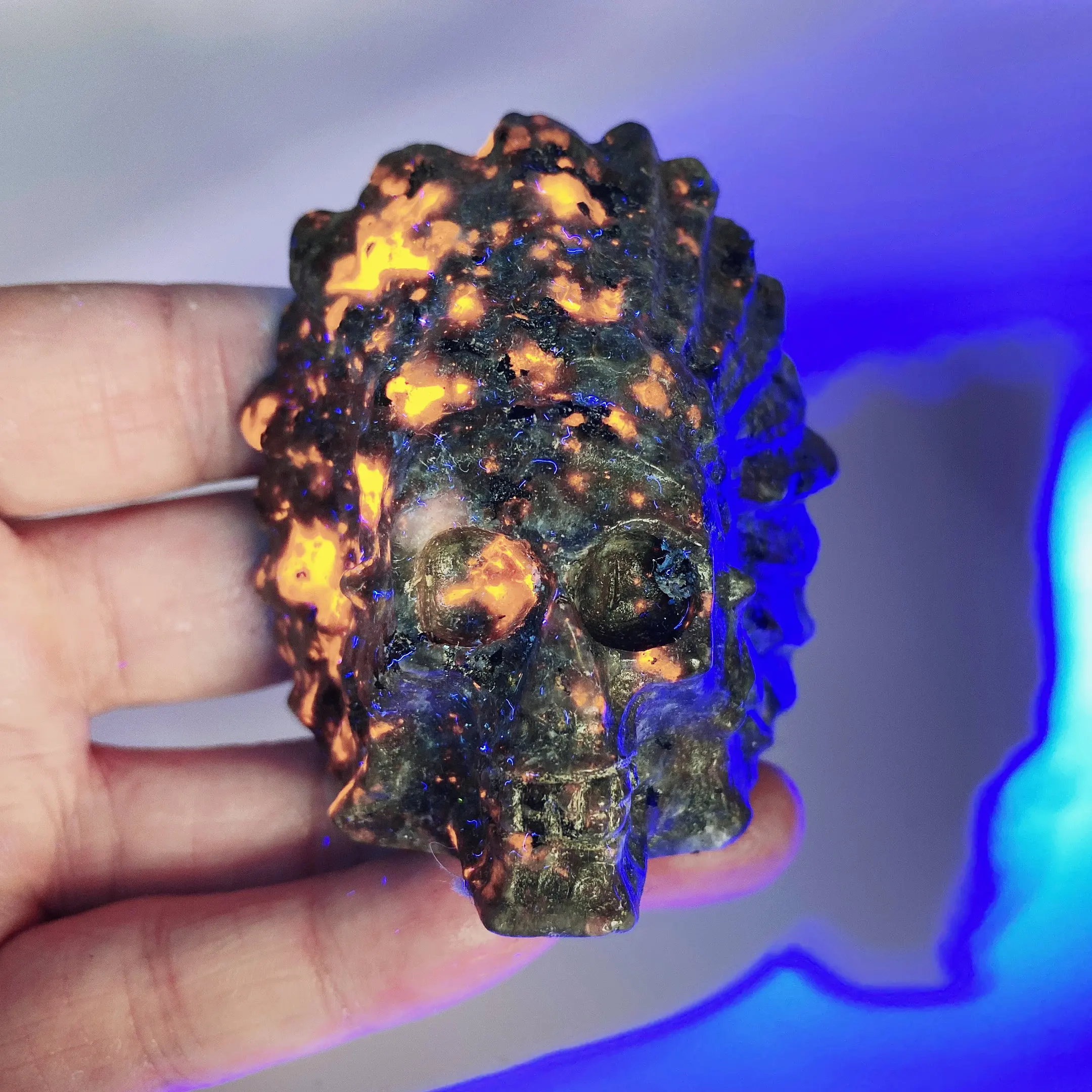 Фото 1 шт. природное пламя Yooperlite Energy камень «Reiki» индийское украшение черепа кристалл кварца исцеление высокое качество драгоценный камень для подарка №2