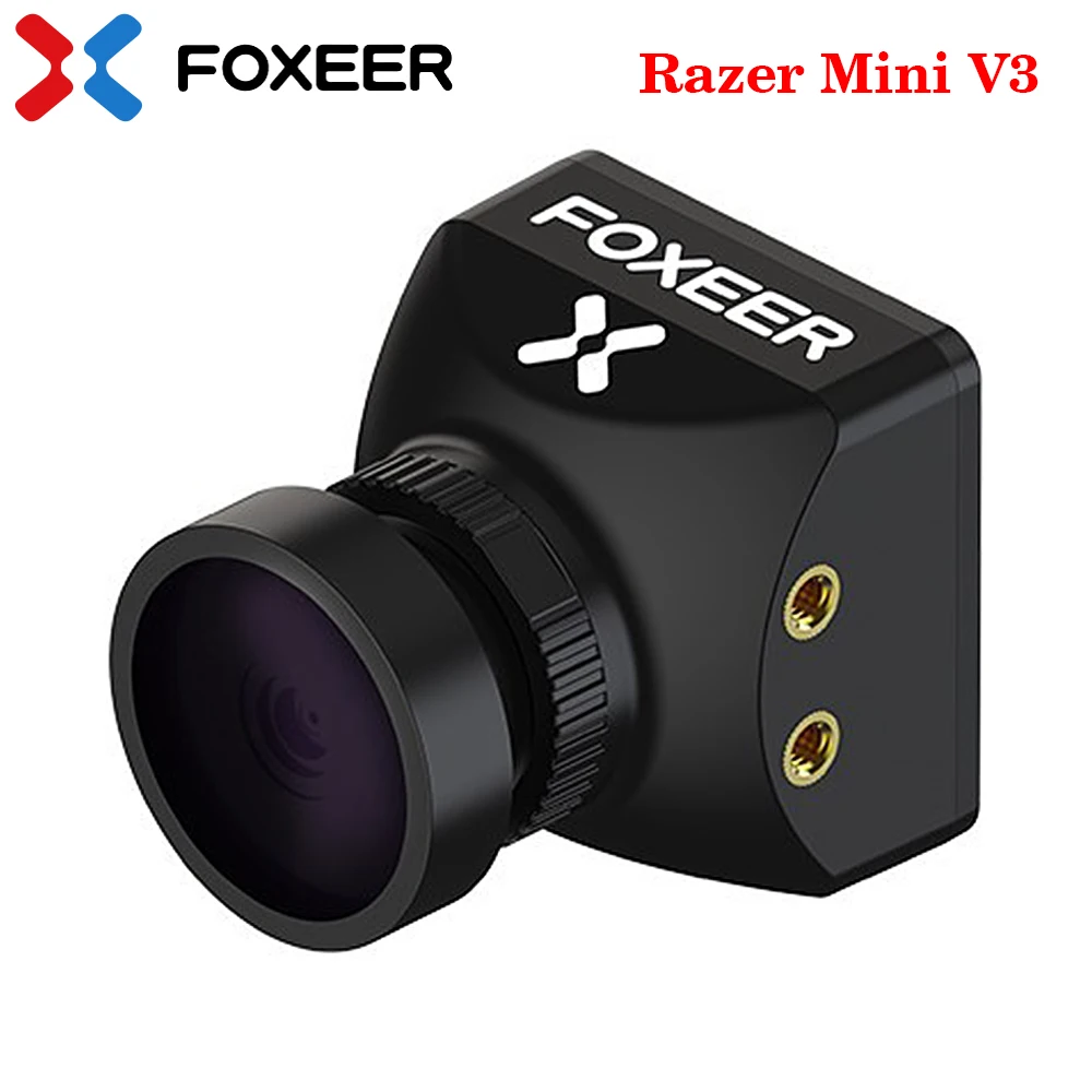 Caméra FOXEER Razer Mini V3 21mm installée sur un cadre de drone, câbles et connecteurs visibles