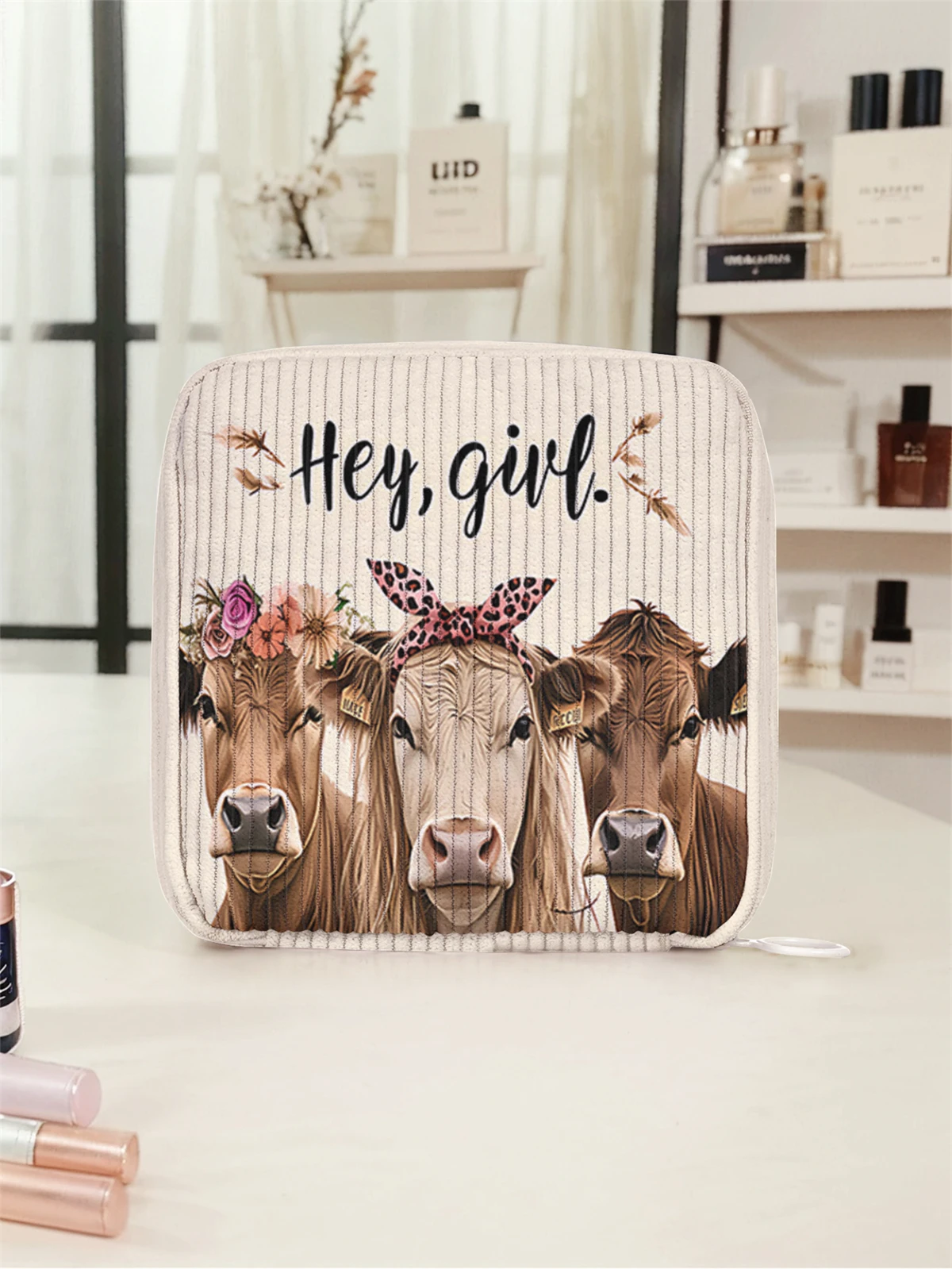 Cow pattern printed sanitary napkin storage bag, women's lightweight tissue bag, sanitary tissue bag