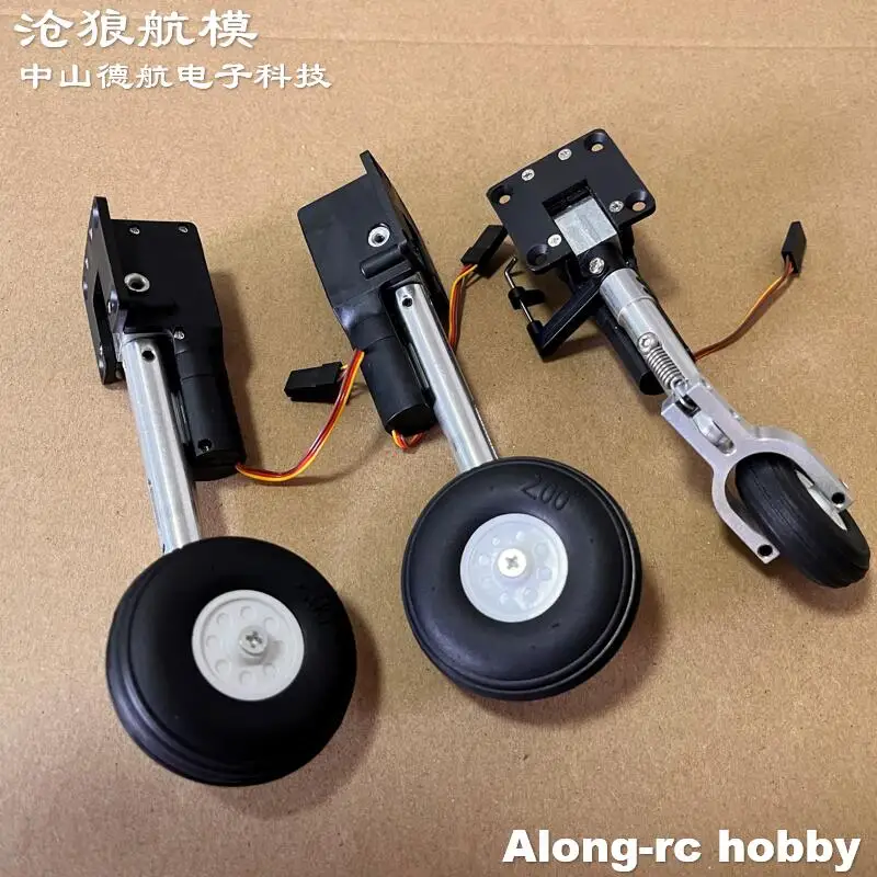 Train d'atterrissage pour avion RC déployé, adapté aux modèles de 1.2m à 1.6m.