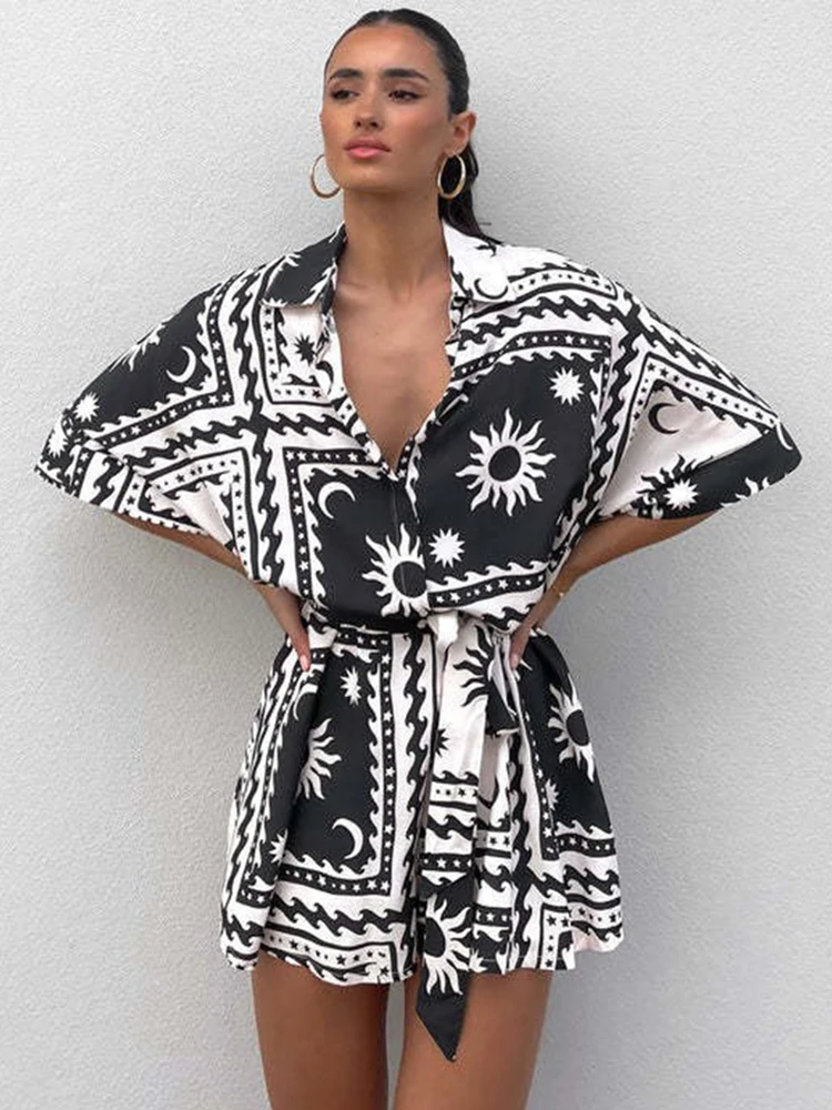 2024 Women Summer Printed Playsuits Fashion Outfits Ladies SIngle Breasted Half Sleeve Loose Rompers For Women Casual Playsuits