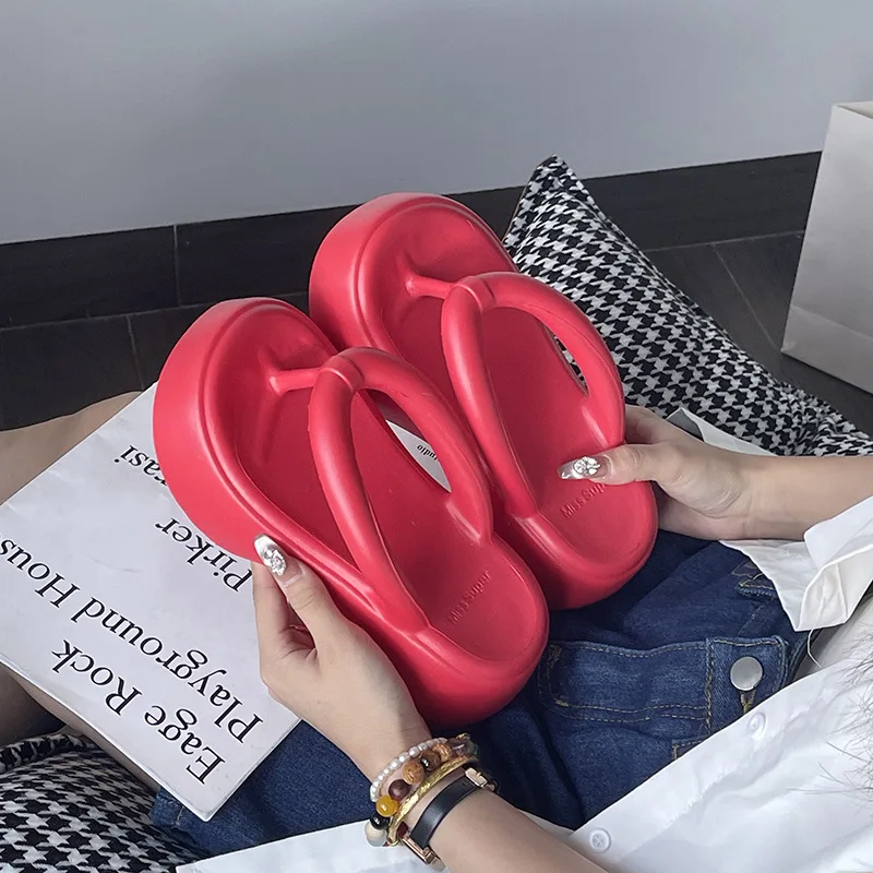 Summer Women's Slippers 3cm Thick Water Platform Outdoor Shoes Toe Clip One Word Shoes Stirrups Comfortable Lazy Shoes