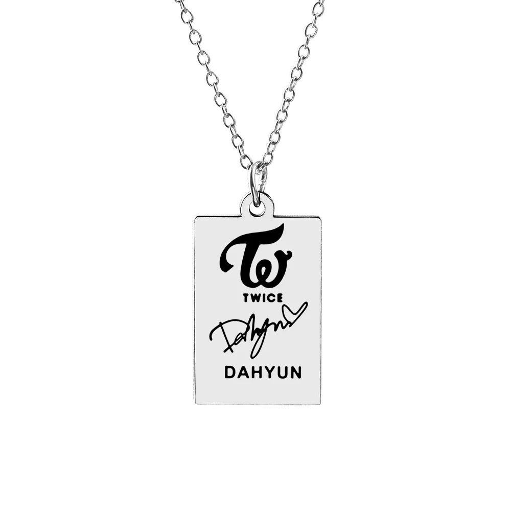 ★TWICE ミナ着用★Hei★送料込み★baguette layered necklace ☆TWICE ミナ着用☆Hei☆送料込み☆baguette layered necklace
