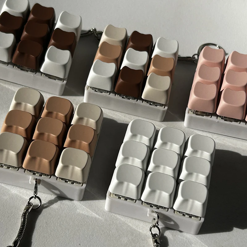 9 Keys Keyboard Key Toy Party Stress Relief DIY Fidget Button Keycap Fidget Keychain Keyboard Keychain Toys Finger