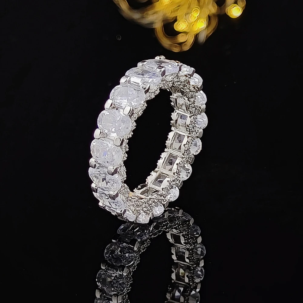 Elegant Vintage Gold & Silver Eternity Wedding Band for Women & Men - Perfect Gift