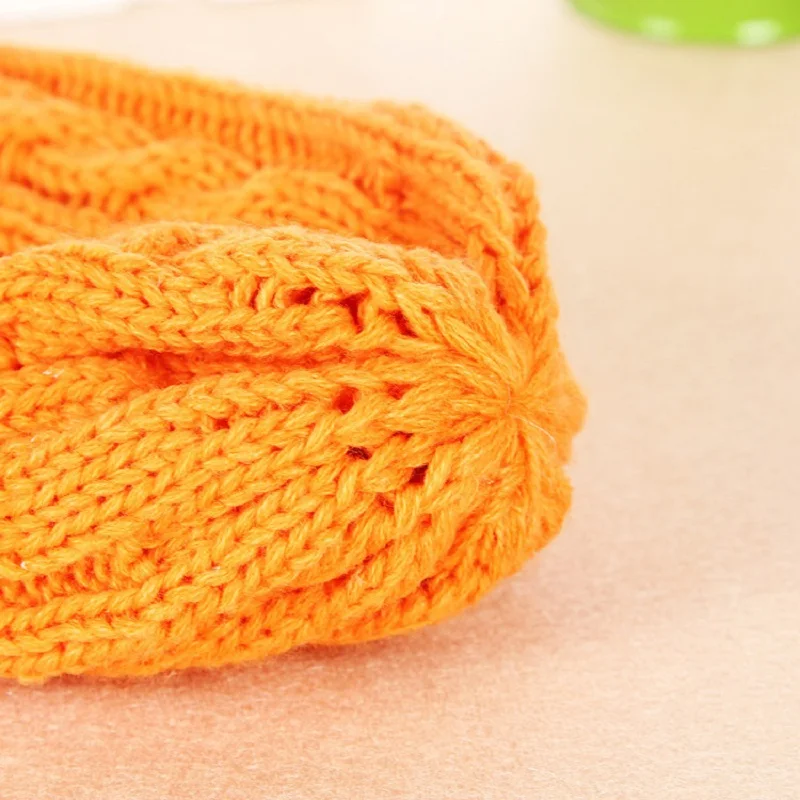 Рисунок 3 - Детская вязаная шапка с мягким помпоном