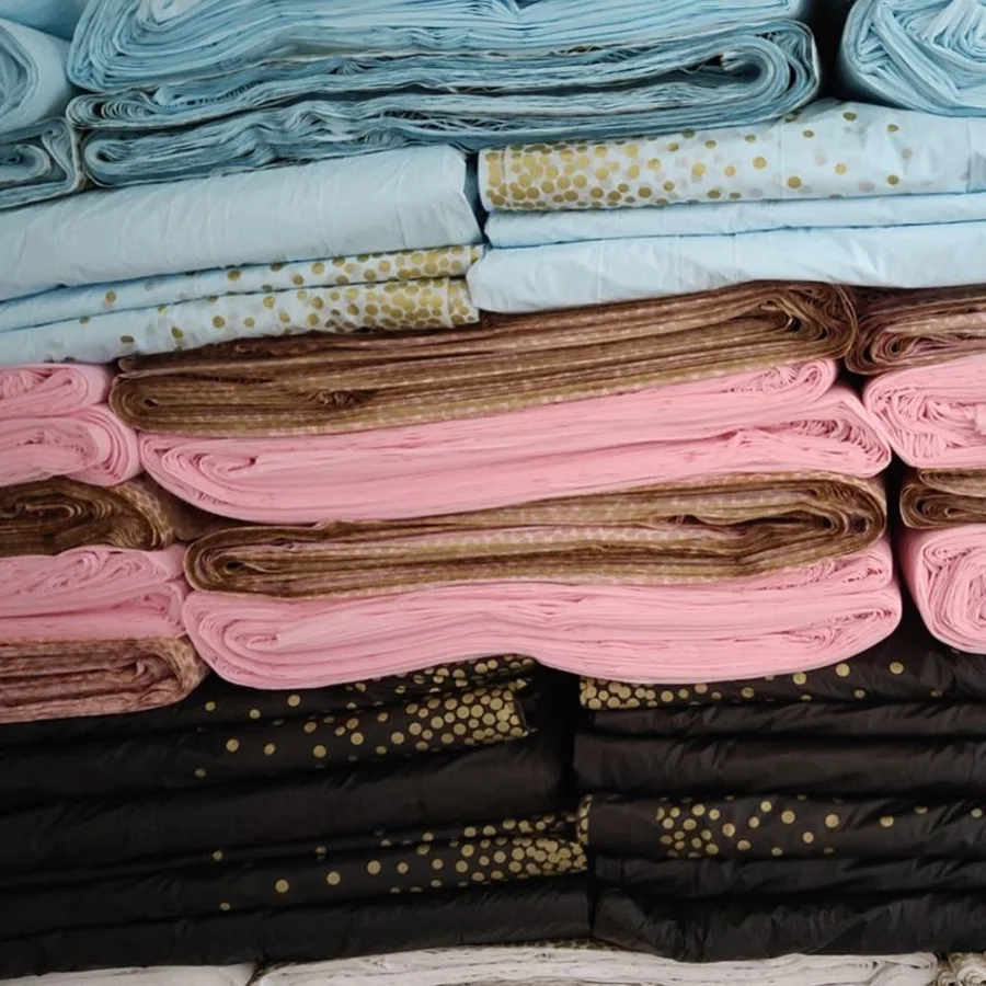 Rectangle Disposable Bronzing Gold Dot Waterproof Party Tablecloth for Birthday Restaurant Wedding Decoration