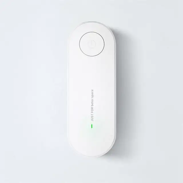 White EuPlug