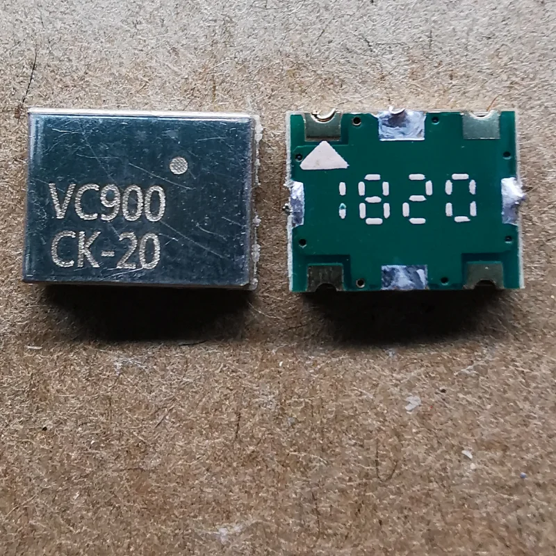 VC900 850-960MHZ VCO GSM Voltage Controlled Oscillator Signal Blocker