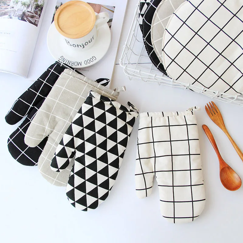 1 Piece Cute Non-slip Yellow Gray Cotton Fashion Nordic Kitchen Cooking Microwave Gloves Baking BBQ Potholders Oven Mitts
