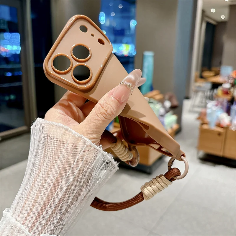 Luxury TPU Crossbody Lanyard Phone Case with Handheld Short Rope Soft Cover