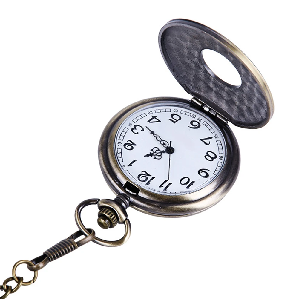 Рисунок 2 - Большие карманные часы с гравировкой