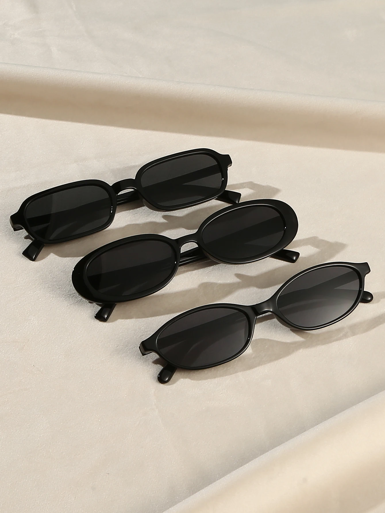 3-teilige modische ovale schwarze Kombinationsbrille mit kleinem Rahmen, einfache und modische Basic-Brille in reiner Farbe