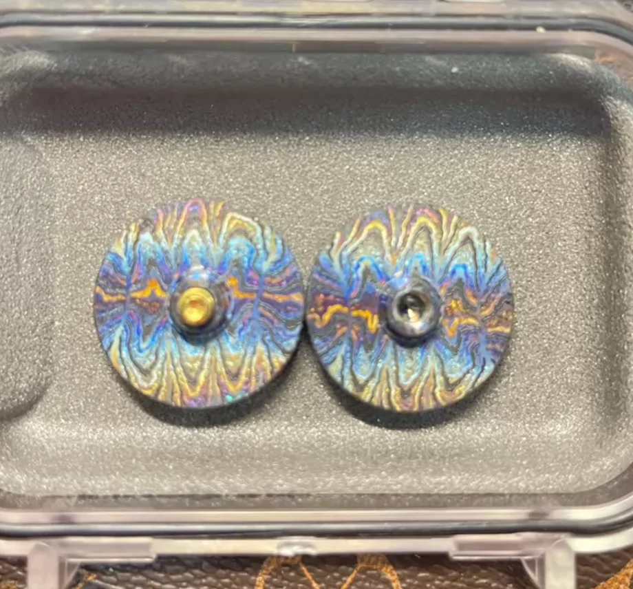 중고 EDC NJT 불꽃 패턴 3초 잠금 24.5mm 지르코티 피젯 감압 장난감