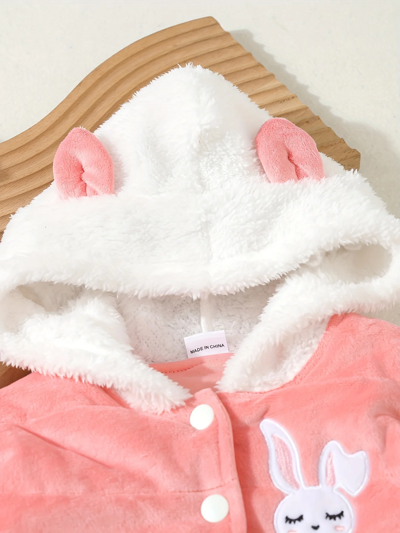 New Autumn And Winter Baby Girl Sweet Cute Bunny Embroidered Bread Clothing Warm Outdoor Snowstorm Cotton-Padded Clothing