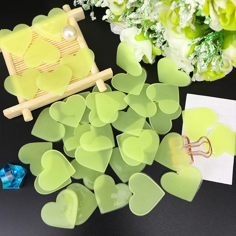 40pcs/set Luminous Heart Shape Stickers Fluorescent Glow in Dark Toys for Children Room Wall Decorations wall stickers glow dark stickers