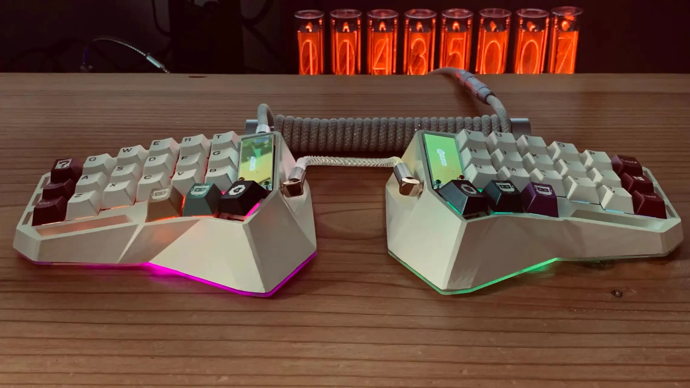 美品、完成品】自作キーボード Corne Cherry V3（分割キーボードの 