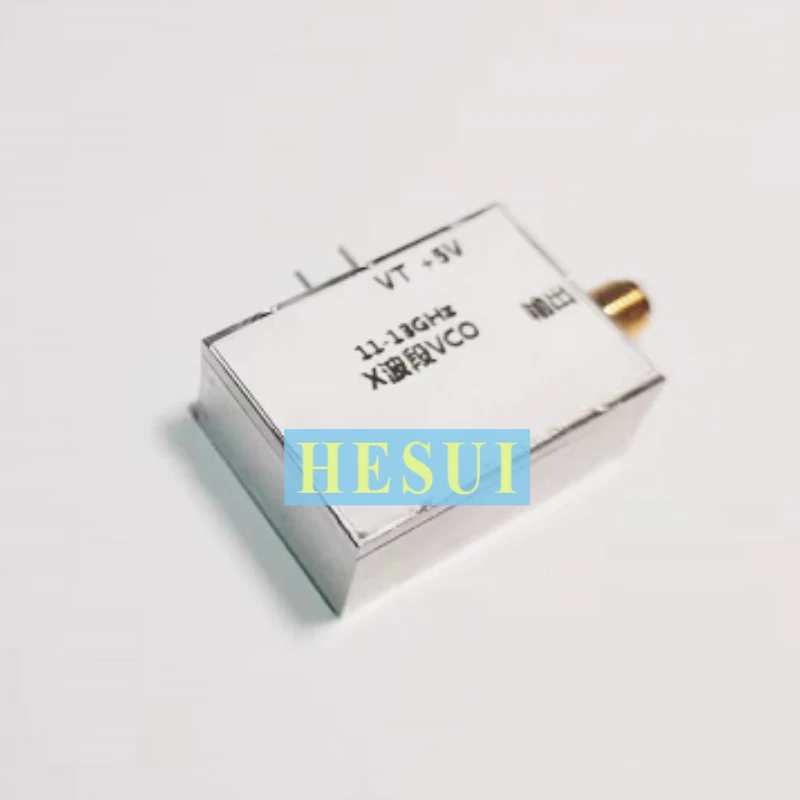 X-밴드 KU-밴드 VCO 전기 전압 조절 발진기 11-13GHz RF 12GHz 포인트 주파수 출력