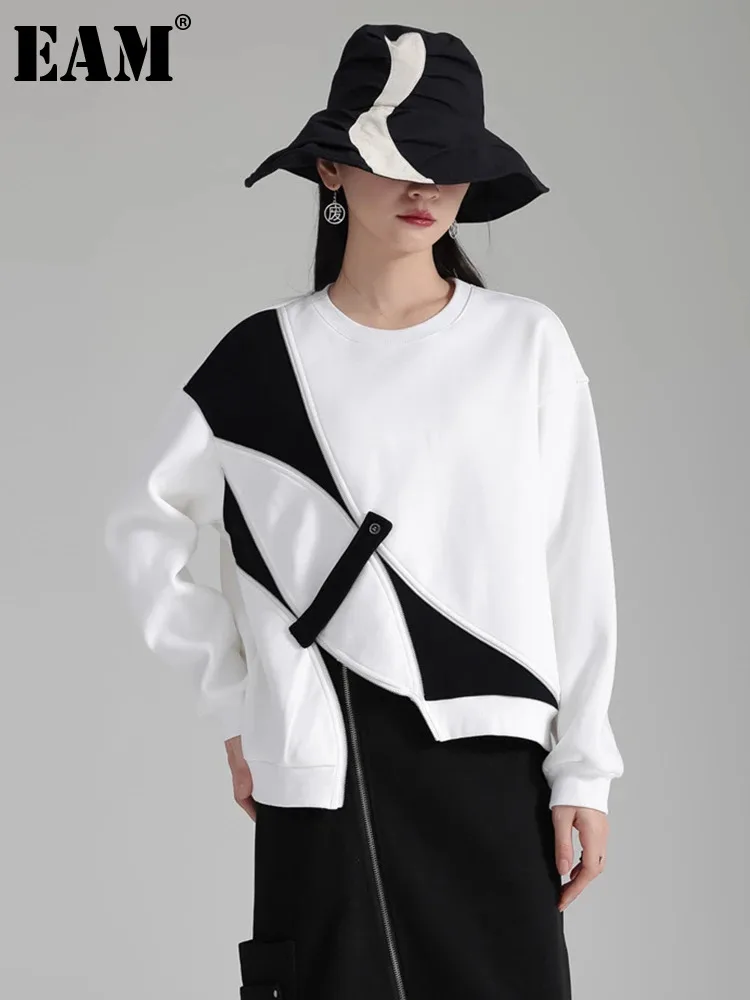 

[EAM] Color-block Loose Fit Thick Sweatshirt New Round Neck Long Sleeve Women Big Size Fashion Tide Spring Autumn 2024 1DH3509