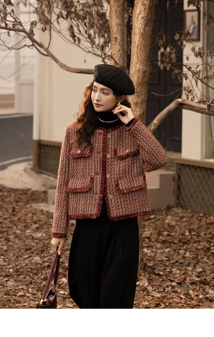 MISHOW Down Wool Coats 2025 Winter Clothes Women Chic Short Plaid Outerwear Temperament Warm Female O Neck Jackets MXB48W0888