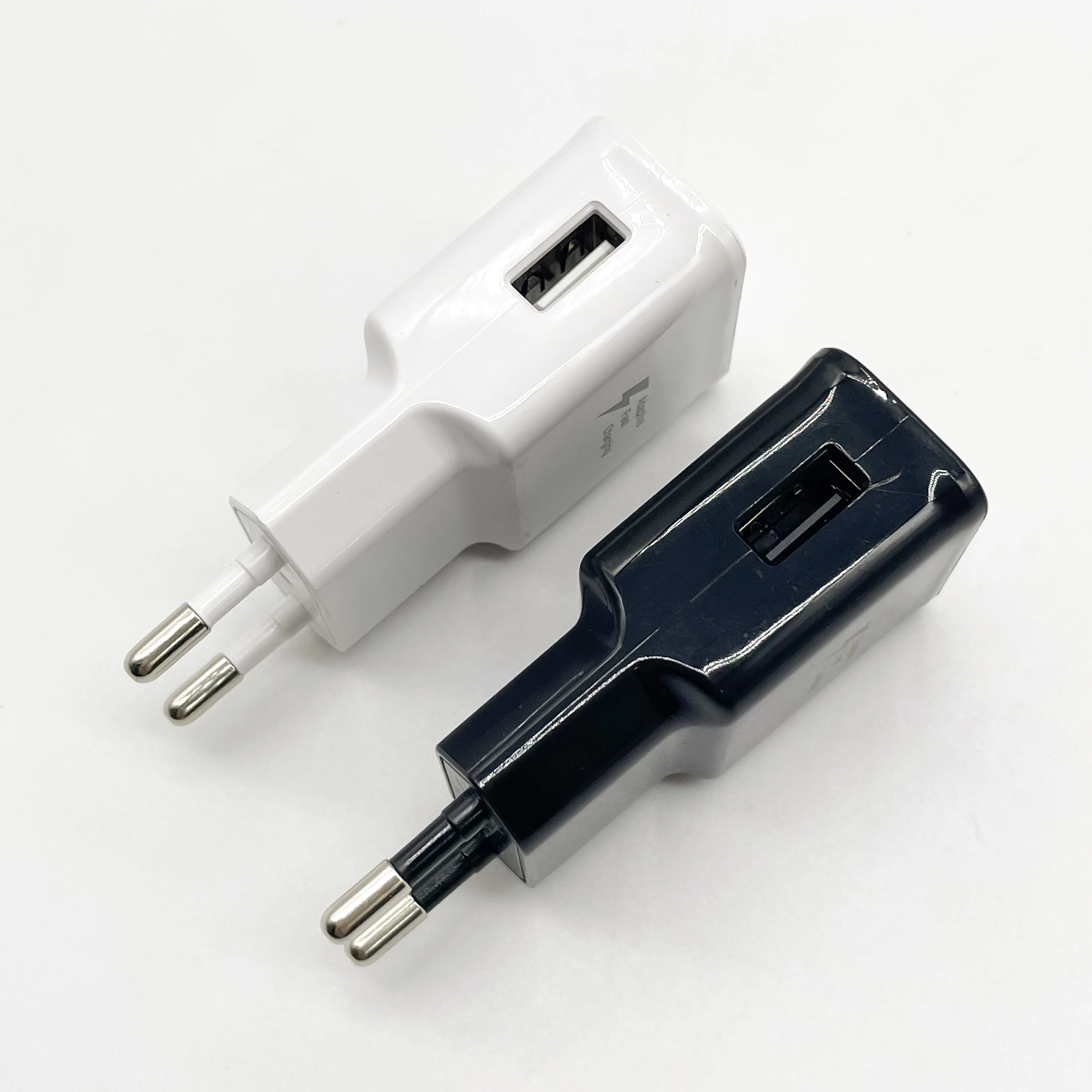 High-Speed 15W Quick Charging Adapter with 1.5M Micro USB Cable