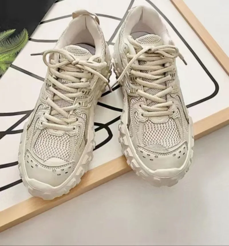 

Luxury Brand Designer Dad's Shoes， Couple Tire Platform Heightened Tank Shoes， Breathable Casual Women's Large Size Sneakers。