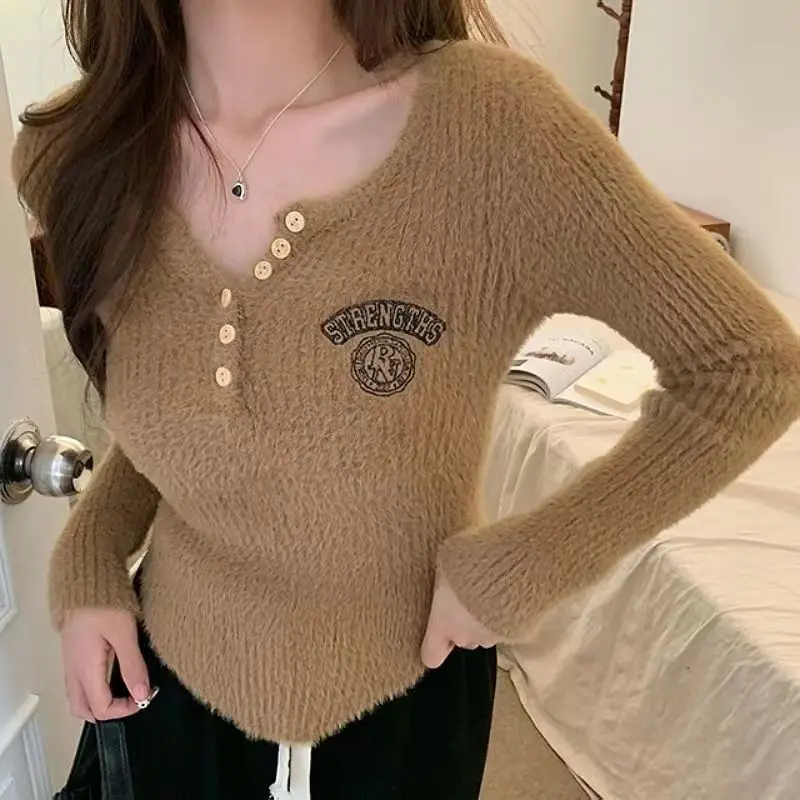 

Ladies Thin Autumn Winter Interior Lapping T-Shirts Solid Tops Knitting Casual New Simplicity Pullovers Buttons Women Clothing