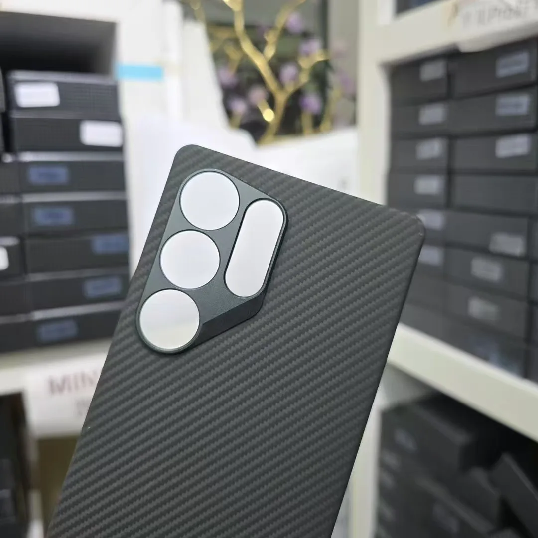 Luxury Magnetic Carbon Aramid Fiber Phone Case