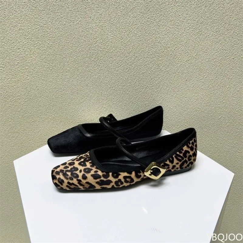 Spring and Autumn Fashion New Square Head Buckle Flat Bottom Women's Shoes Leopard Pattern Shallow Mouth Women's Single Shoes