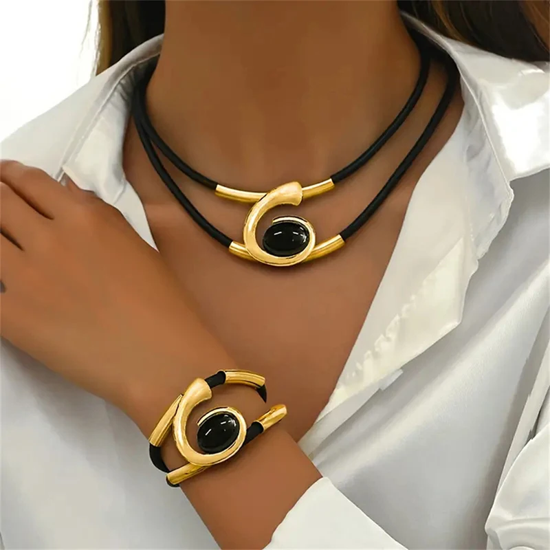 HEZIOWYUN Bohemian Jewelry Sets for Women Stylish Layered Design Chain Bracelet and Chain Necklace 2 Pcs Set