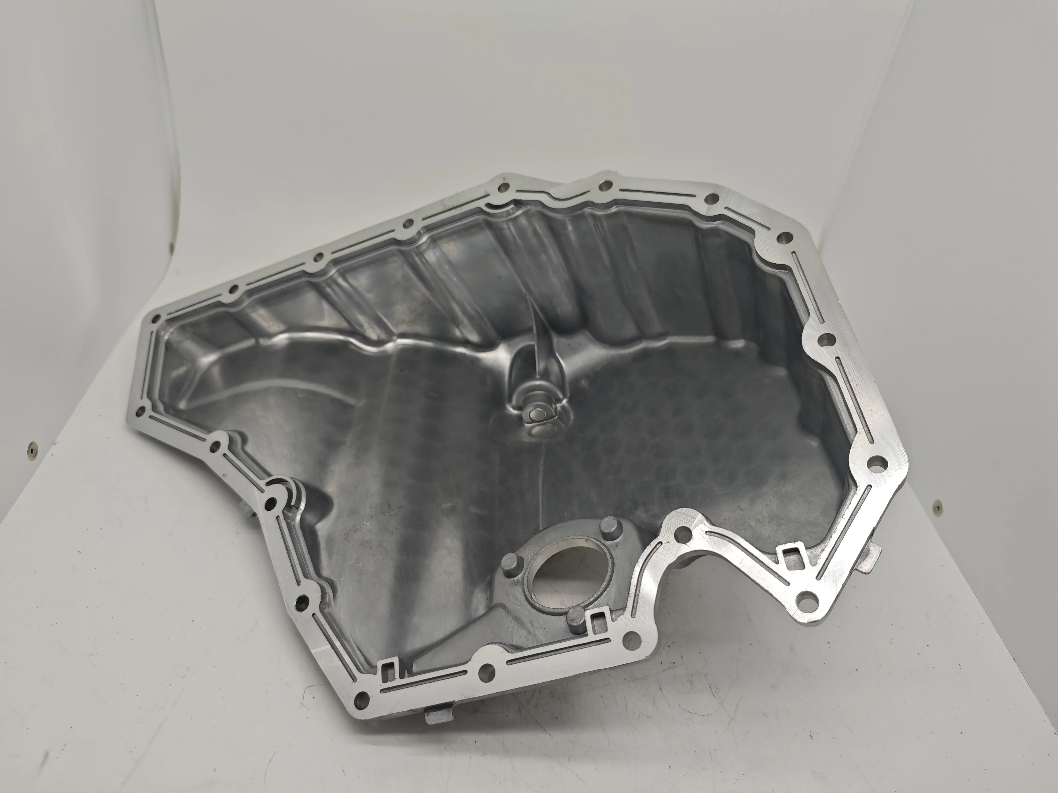 95810360000 aluminum material Engine Oil Pan For Porsche Macan 95B 2014-