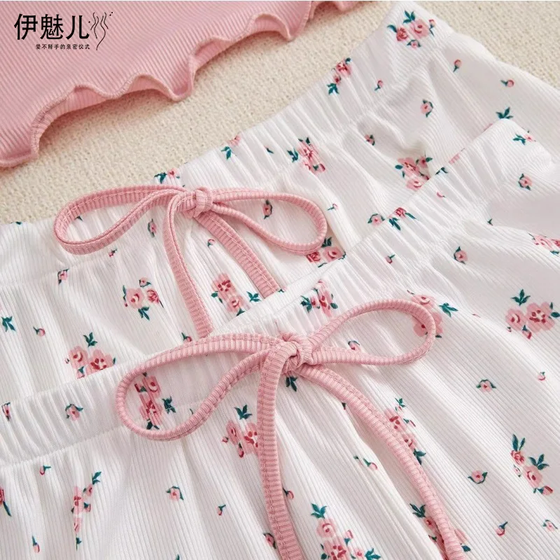 Women's V-neck floral pajamas sweet and cute three piece set for spring and summer high-end suspender shorts set sexy home wear