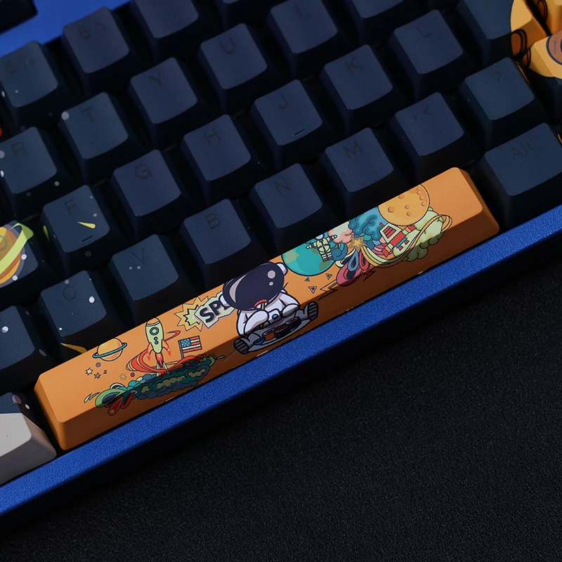 Chaves Conjunto Astronauta Pbt Tintura Subbed Keycaps Bidimensional dos Desenhos Animados Anime Jogo Chave Bonés Oem Perfil Backlit Keycap 108 - Imagem 5
