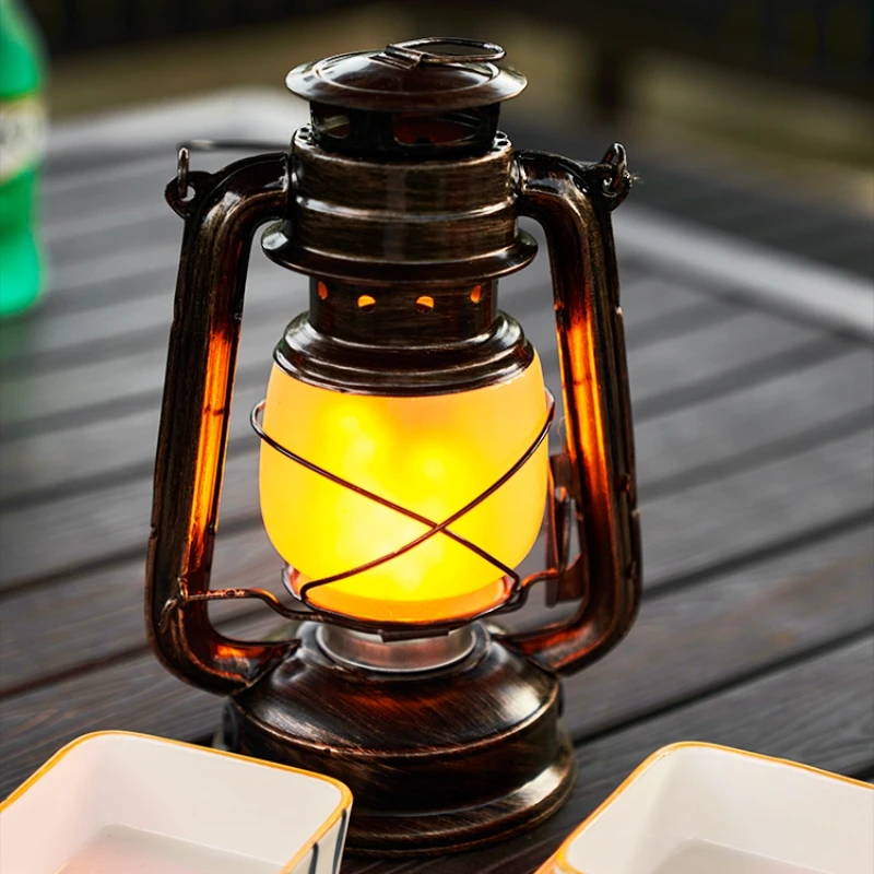 

Outdoor Charging Retro Barn Lantern Camp Camping Atmosphere Kerosene Portable Tent Light Decorative Flame Props