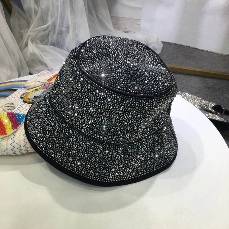 blingbling-luxury-sparkling-water-drill-caps-for-men-woman-all-match-four-seasons-black-bucket-hats-sunscreen-large-brim-hat